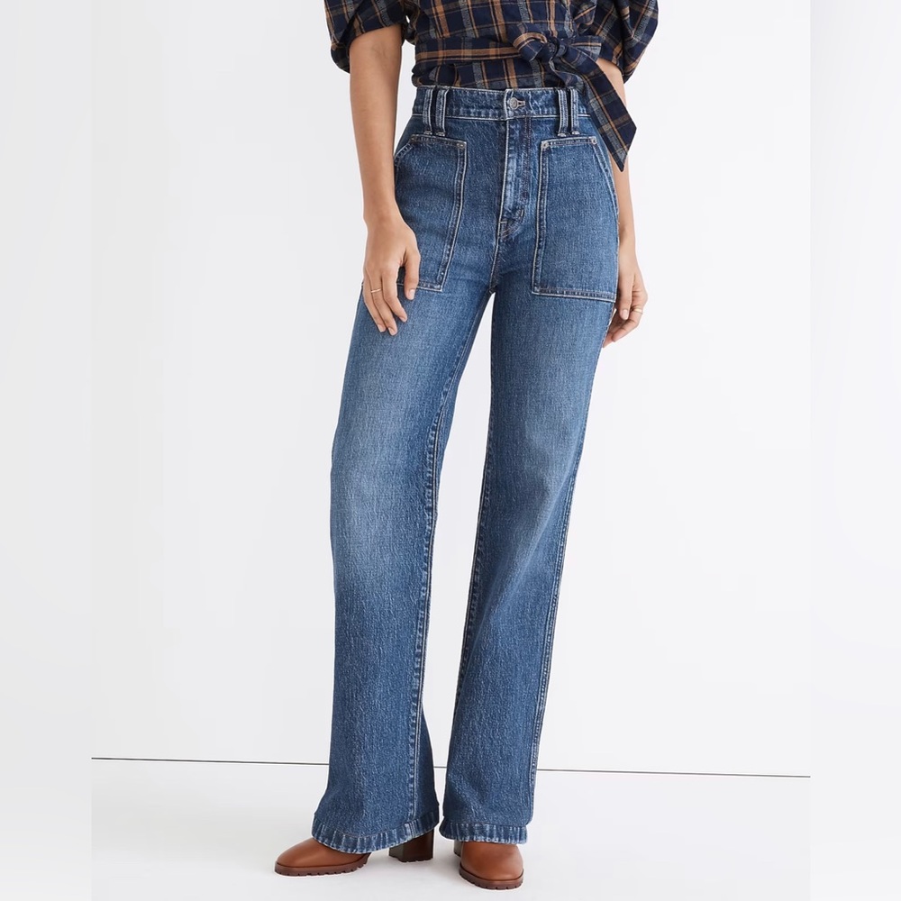 Madewell 11" High-Rise Flare Jeans in Whitethorn Wash: Workwear Edition